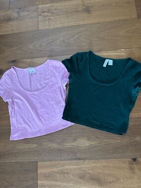 Women’s Scoop Neck Crop Top - Pink and Dark Green